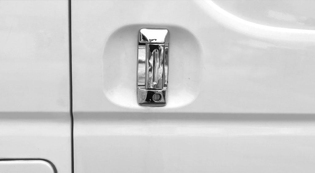 placer-x-a4-window-van-chrome-door-handles Placer-X A4 window van chrome exterior door handles - CAM by HS Century
